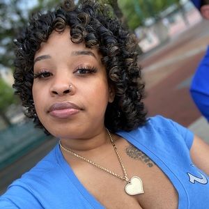 Meet your Posher, Alisha